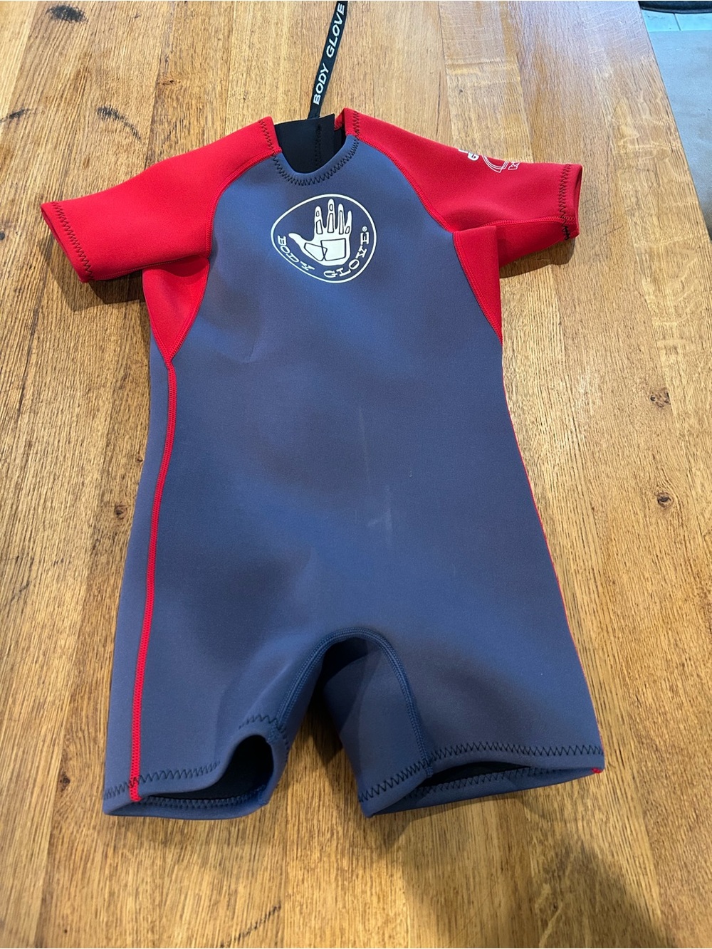 Body Glove Kids Short Sleeve Neoprene Rashguard in Navy and Red